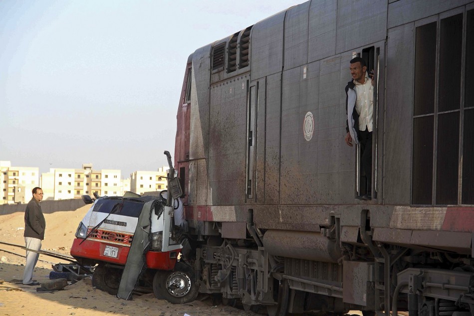 train crash cairo