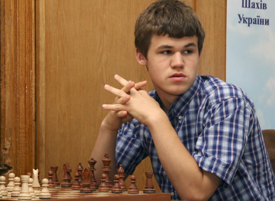 A17-year-old Carlsen takes part in the Aerosvit 2008 International Chess Tournament in the Black Sea resort of Foros in southern Ukraine
