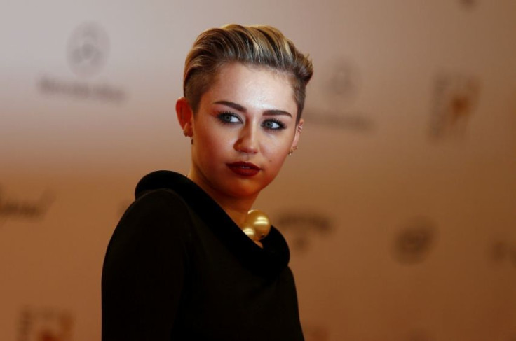 Miley Cyrus turns 21/Reuters