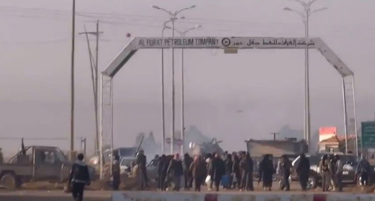 Footage apparently showing Syrian rebels in the al-Omar oil field, Deir al-Zor province.
