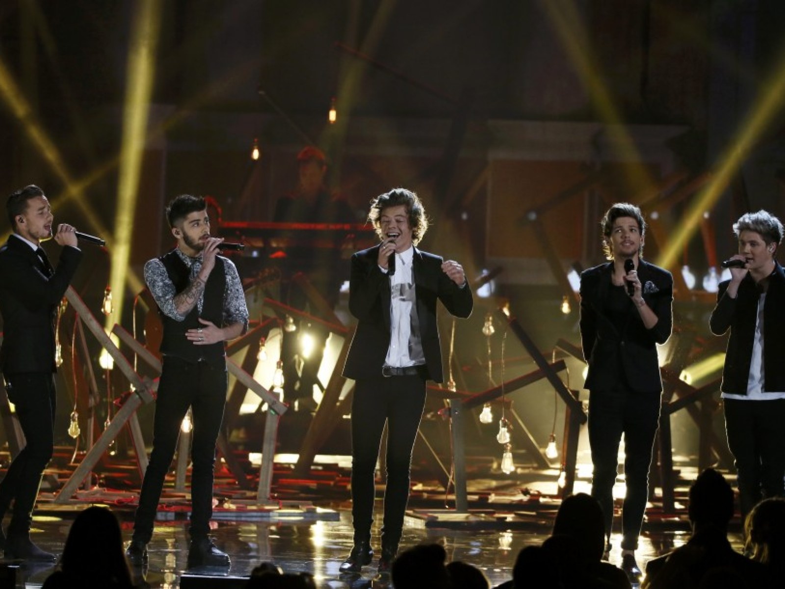 One Direction Comncert One Direction Concert Film One Direction Where We Are Live From San