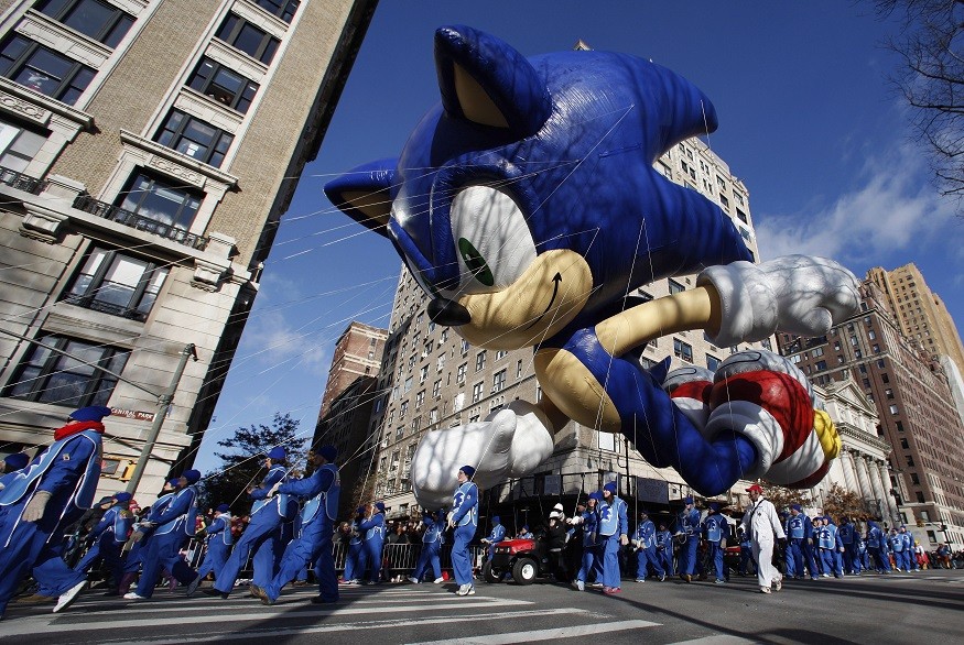 Sonic the Hedgehog inflatable at the Thanksgiving Day Parade in New York