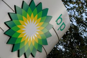 The British government and American trade groups tell a US court that the US EPA ban against BP is unfair