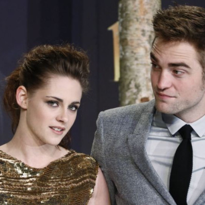 Robert Pattinson and Kristen Stewart Eyeing a Paris Getaway for Christmas/Reuters