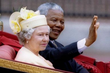 The Queen and Nelson mandela during his state visit to the UK in 1996.