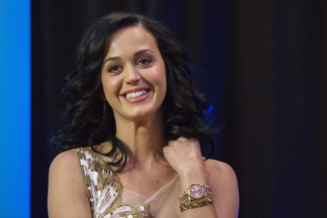 Katy Perry Wants to Discuss Aliens With the President