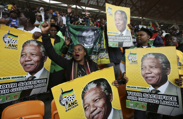 Public Mourners at Mandela Memorial Service