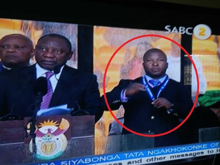 What's he on about? Signer at Nelson Mandela's memorial was "fake," claim some deaf South Africans