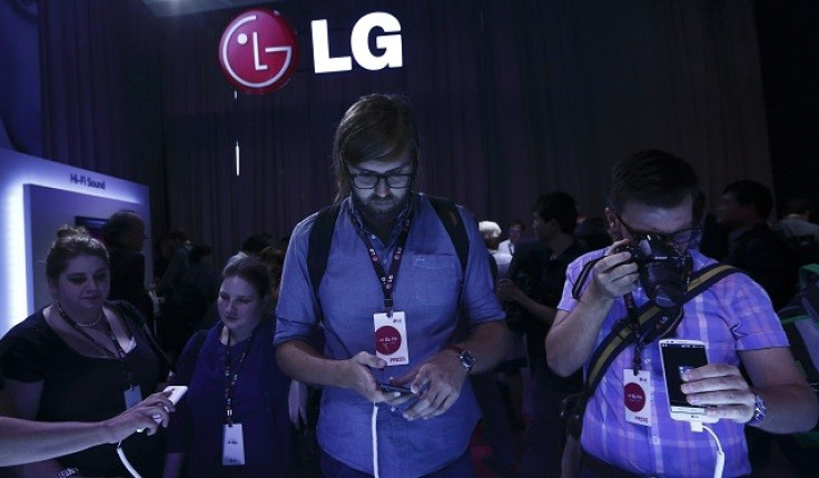 LG G2 Debut at a Conference in New York, 2013. LG G2 Debut at a Conference in New York, 2013.
