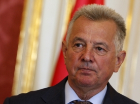 Hungarian President Quits In Plagiarism Row