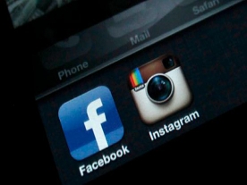 Facebook purchases Instagram for $1bn