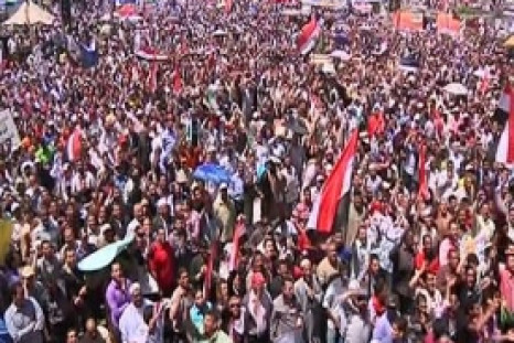 Cairo's Tahrir Square filled with praying protesters