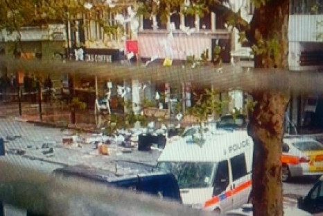Central London siege, 4 people held hostage