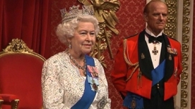 Queen Elizabeth-II has new Diamond Jubilee waxwork