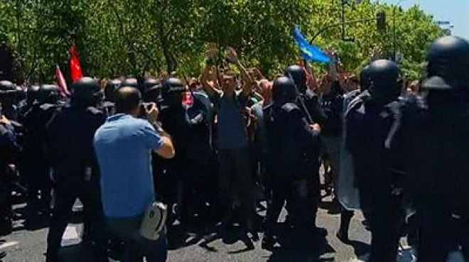 Miners and Police clash in Spain