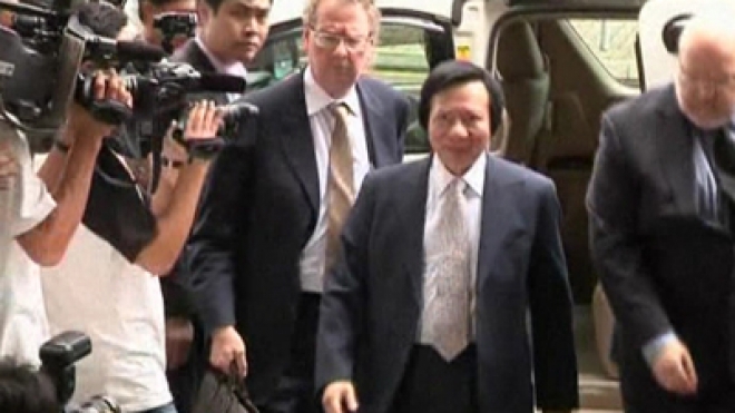 Hong Kong Property Billionaires Charged With Fraud
