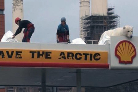 Greenpeace targets Shell pumps