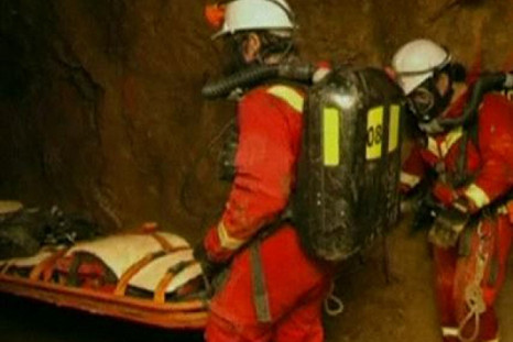 28 gold mine workers rescued in New Zealand