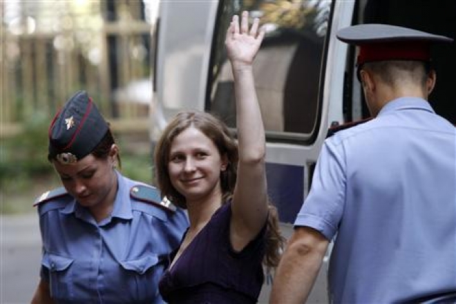 Pussy Riot trial begins in Moscow