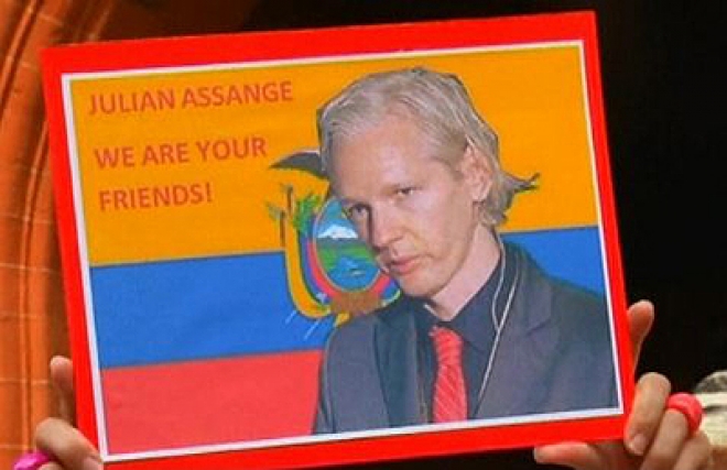 ‘Anonymous’ targets No 10 Downing Street in support of Julian Assange