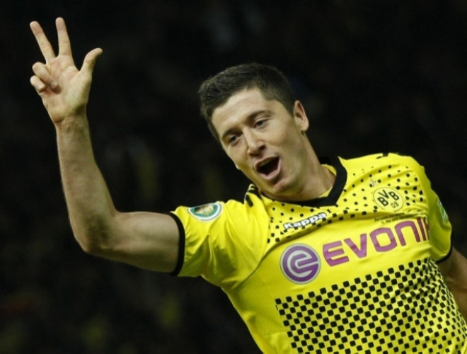 Lewandowski dismisses English interest