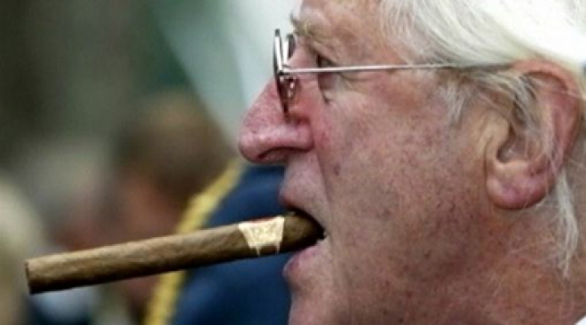 Jimmy Savile: ‘licked young women’s arms‘ on Palace visits