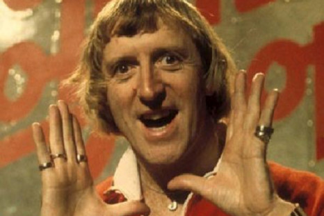 Savile abuse: 'Turned up at hospital with girls'