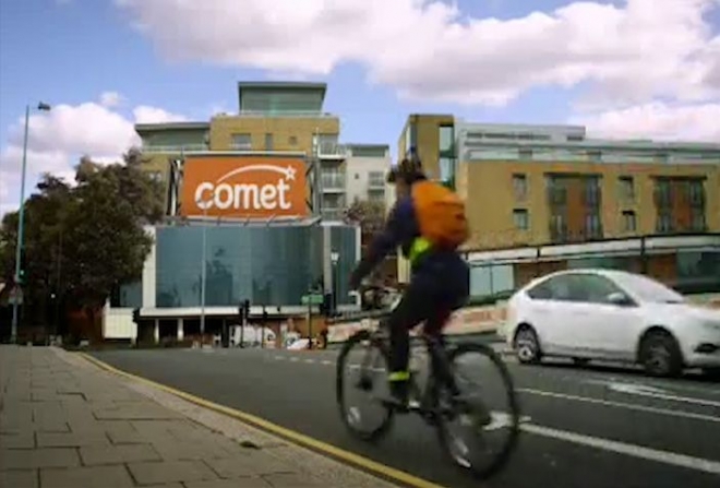 Comet cuts another 735 jobs