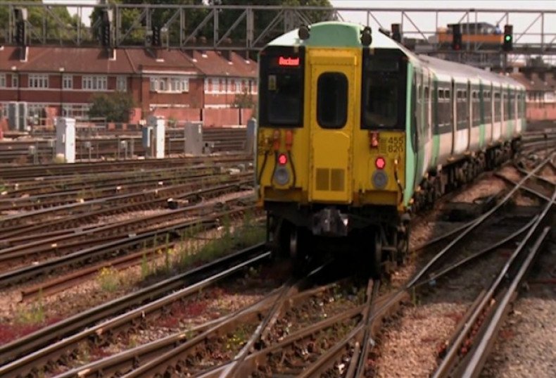Network Rail's profit jumps despite late trains