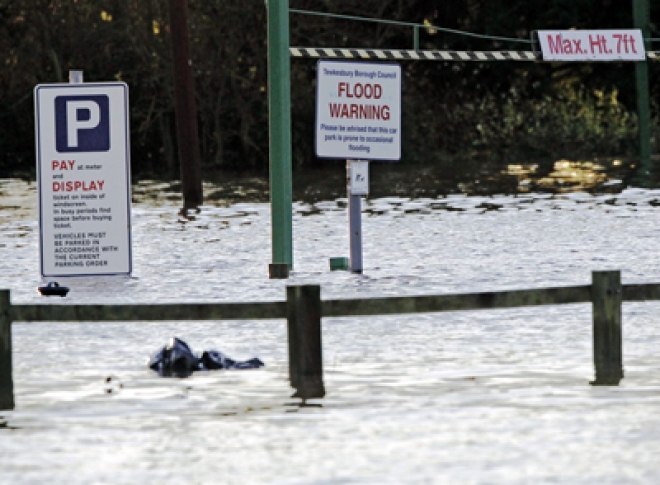 Torrential rain and flooding heading to the North of England
