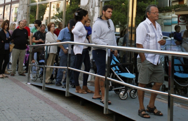 26% jobless rate is highest in Spain’s history