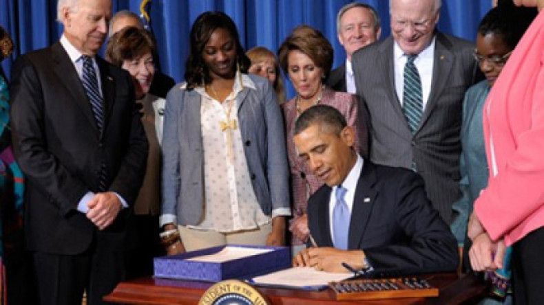 Obama Signs Reauthorisation Of Violence Against Womens Act