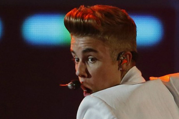 Justin Bieber Collapses During London Performance