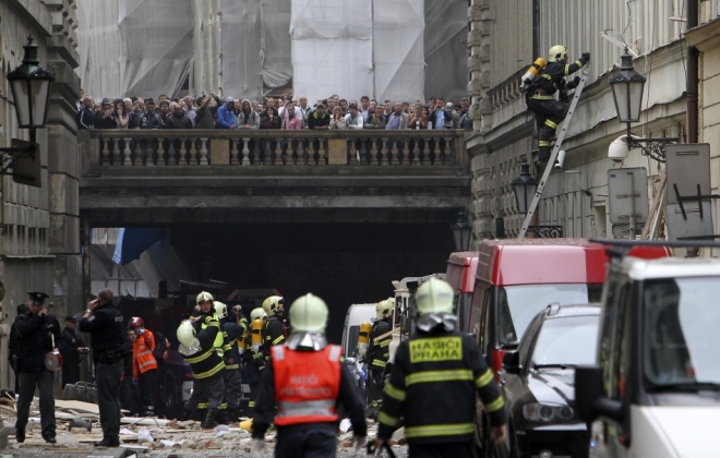 Explosion Injures 40 In Central Prague Ibtimes Uk