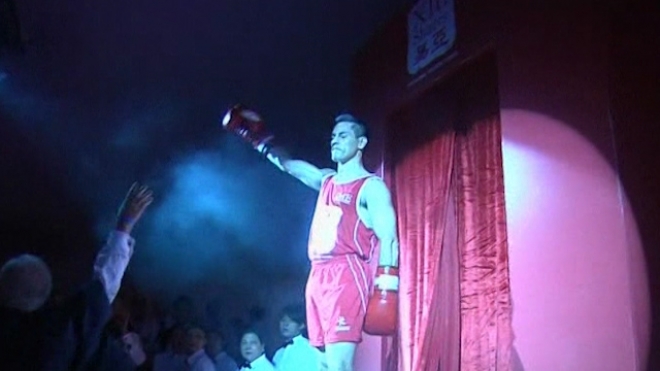 Hong Kong Boxing Bankers Let The Punches Fly