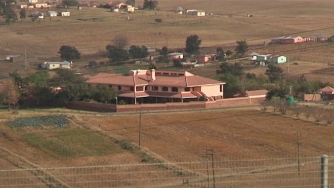 Workers Seen At Mandela Gravesite