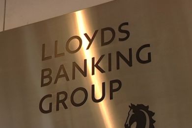 Lloyds Cashes in £660m for Scottish Widows Sale