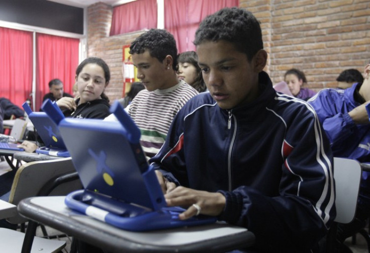 Schoolchildren on computers