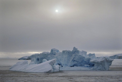 Report: Unabated Global Warming to Accelerate Melting of Greenland Ice Sheet