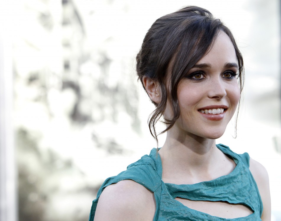 Juno Star Ellen Page Comes out as Gay: Celebrities React on Twitter
