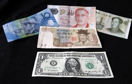 Notes of Singapore Dollar and other majors