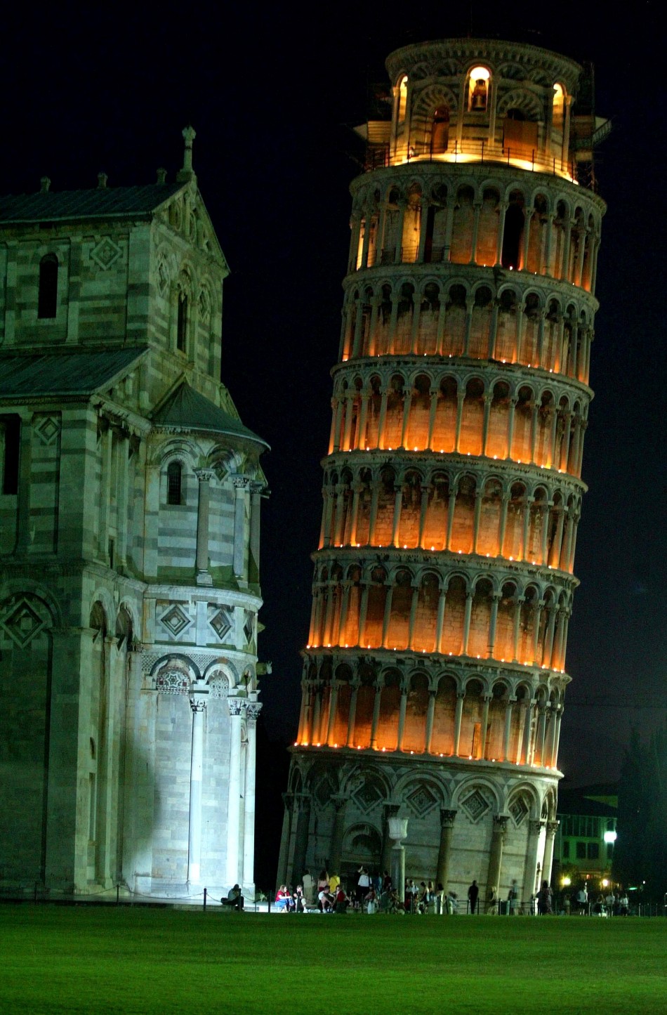 Mafia Plotted to Blow Up Leaning Tower of Pisa